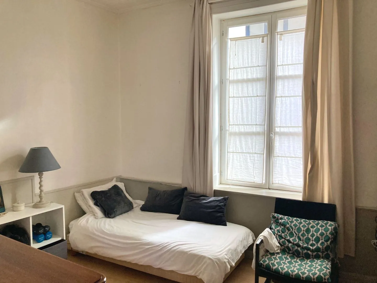 Chambre Étudiante Meublée et Calme à Reims - 380€