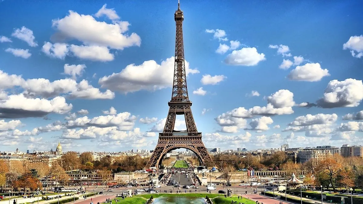 Gestion locative Paris : agence ou plateforme ?